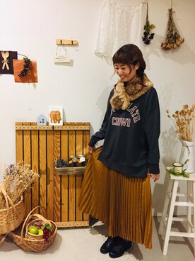 「アコーディオンプリーツ」｜「アイテム（スカート）」を使った、aoki(∵)さん（レディース・165cm）の秋コーディネート