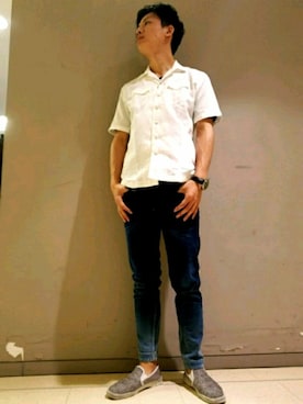 「アイテム（スリッポン、シルバー系）」を使った、こうじさん（メンズ・173cm）の夏コーディネート