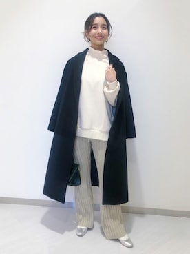 「アイテム（デニムパンツ、ベージュ系）」を使った、sakiさん（レディース・165cm）の冬コーディネート