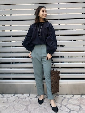 「SLOBE IENA（スローブイエナ）のアイテム（その他パンツ）」を使った、sakiさん（レディース・165cm）の春コーディネート