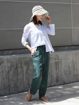 「SLOBE IENA（スローブイエナ）のアイテム（その他パンツ）」を使った、sakiさん（レディース・165cm）の春コーディネート