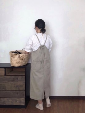 「消えそうな色コーデ」｜「アイテム（オールインワン・サロペット）」を使った、ゆかんこさん（レディース・158cm）の春コーディネート