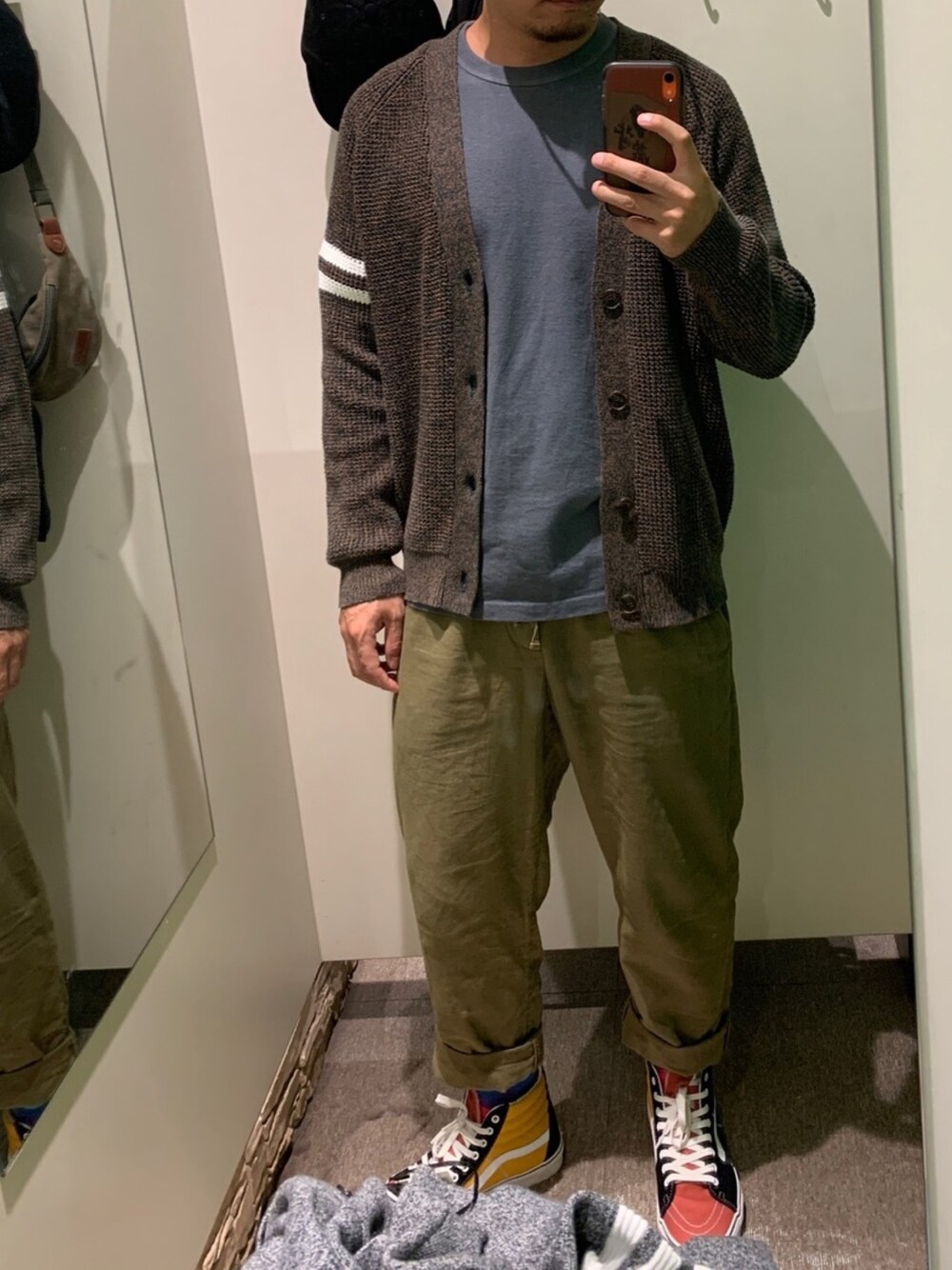 「c&aのアイテム（アンサンブル、ブラウン系）」を使った、van----------さん（メンズ・175cm）の秋コーディネートの1枚目の写真