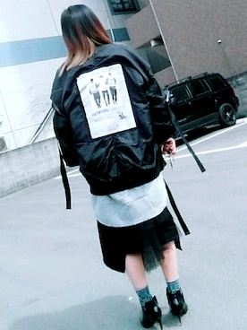 「M.Y.O.B（エム.ワイ.オー.ビー）のアイテム（MA-1）」を使った、茶みこさん（レディース・165cm）の春コーディネート