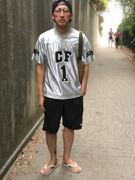 「VOLCOM」｜「アイテム（ビーチサンダル）」を使った、yo-1さん（メンズ・176cm）の春コーディネート