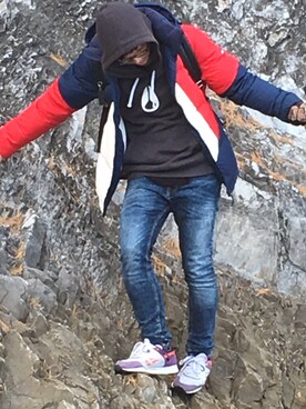 「TOMMY HILFIGER」｜「アイテム（ダウンジャケット/コート）」を使った、ネイマールジュニアさん（メンズ・165cm）の冬コーディネート