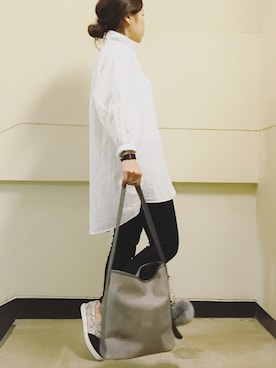 「オーバーサイズシャツ」｜「アイテム（スリッポン）」を使った、saltaiaiさん（レディース・159cm）の春コーディネート