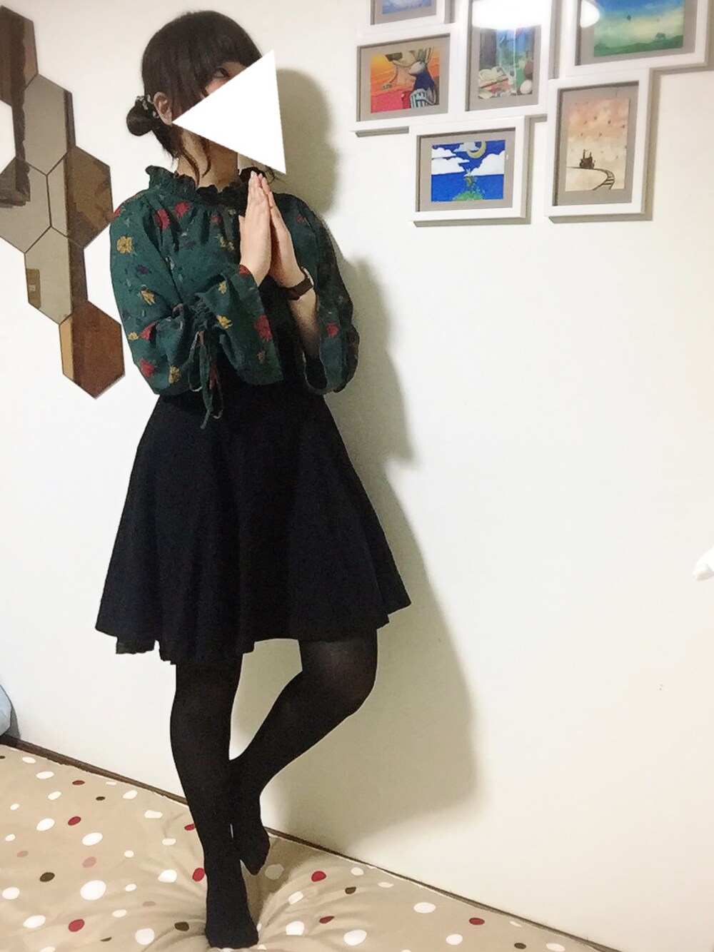 「チャイナ、秋コーデ、大人カジュアル、秋服、おだんごヘアー、黒」｜「チャイハネのアイテム（シュシュ、ブルー系）」を使った、H.O.N.Oさん（レディース・151cm）の秋コーディネートの1枚目の写真