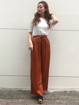「REDYAZEL（レディアゼル）のアイテム（パンツ）」を使った、Airi-nさん（レディース・156cm）の秋コーディネート