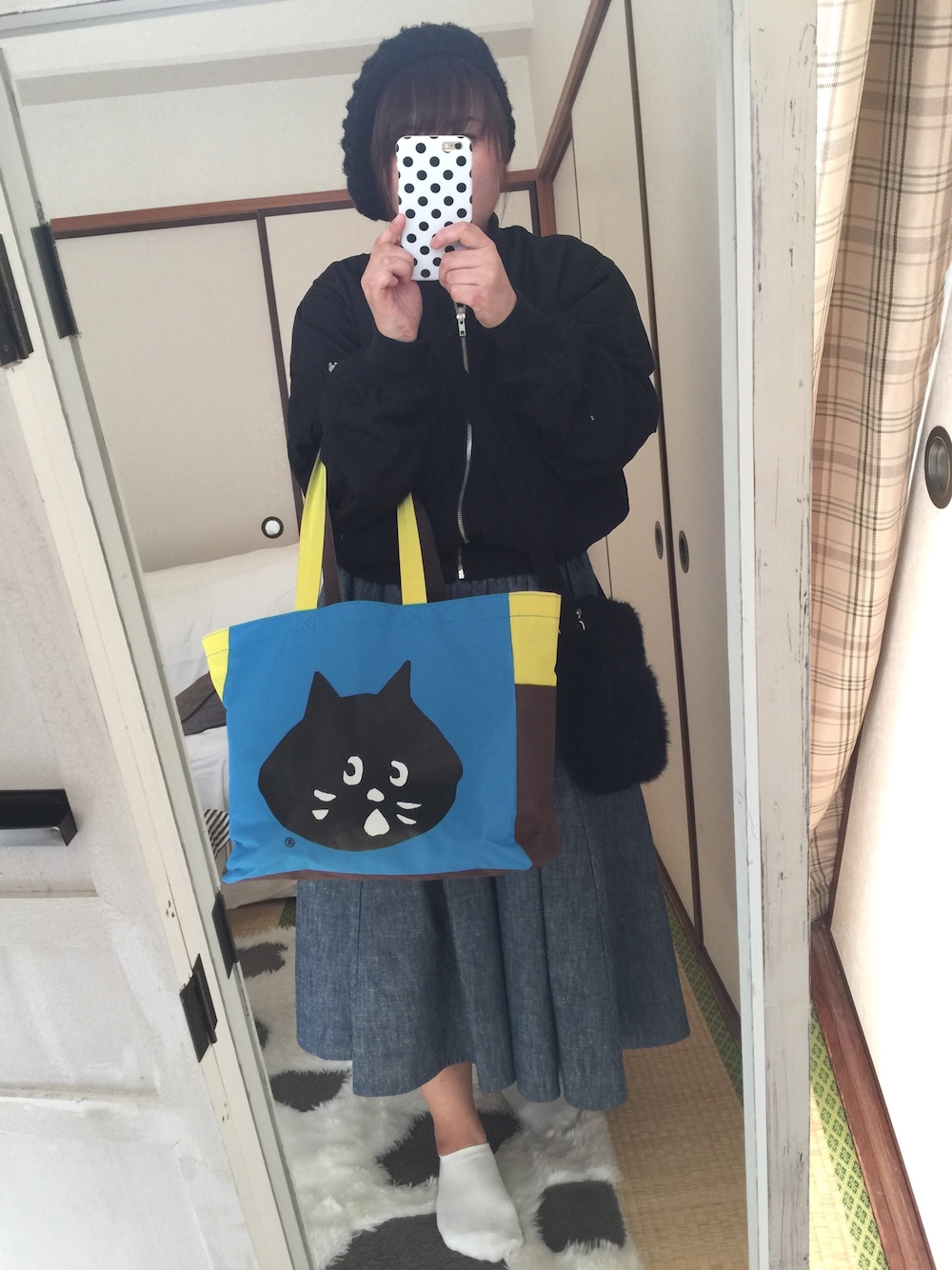 「MA-1、ローリーズファーム(LOWRYS FARM)、にゃー、でぶ、おばさん、デニムロングスカート、ビームスボーイ、食べ過ぎ、まだ寒い、足首ない」｜「LOWRYS FARMのＰソデボリュームＭＡ－１　743677（MA-1、ブラック系）」を使った、ピザさん（レディース・158cm）の冬コーディネートの1枚目の写真