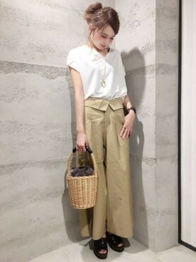 「JEANASIS（ジーナシス）のアイテム（かごバッグ）」を使った、JEANASIS 静岡パルコ店STAFFさん（レディース・163cm）の夏コーディネート