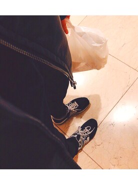 「NEW BALANCE（ニューバランス）のアイテム（スニーカー、ブラック系）」を使った、rikaさん（レディース・156cm）の冬コーディネート