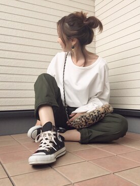 「カーキパンツ」｜紗衣さん（レディース・158cm）の秋コーディネート