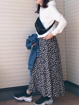 「NIKE（ナイキ）のナイキ エア マックス 95 プレミアム コントラスト ウィメンズシューズ / NIKE AIR MAX 95 PREMIUM CONTRAST（スニーカー）」を使った、紗衣さん（レディース・158cm）の春コーディネート