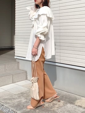 「BASQUE magenta（バスクマゼンタ）のアイテム（スラックス）」を使った、紗衣さん（レディース・158cm）の春コーディネート