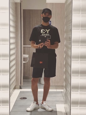 「Y-3（ワイスリー）のアイテム（その他）」を使った、Sanjaya Shresthaさん（メンズ・180cm）の夏コーディネート