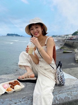 「海」｜「アイテム（サロペット/オーバーオール）」を使った、こみさん（レディース・150cm）の夏コーディネート