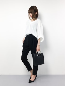 「AIMER（エメ）のアイテム（パンツ）」を使った、miyaseさん（レディース・165cm）の春コーディネート