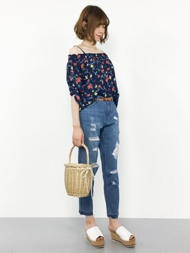 「w closet（ダブルクローゼット）のダメージデニムパンツ（デニムパンツ）」を使った、miyaseさん（レディース・166cm）の夏コーディネート