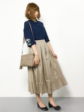 「titivate（ティティベイト）のタイプライタータックフレアスカート（スカート）」を使った、miyaseさん（レディース・166cm）の秋コーディネート
