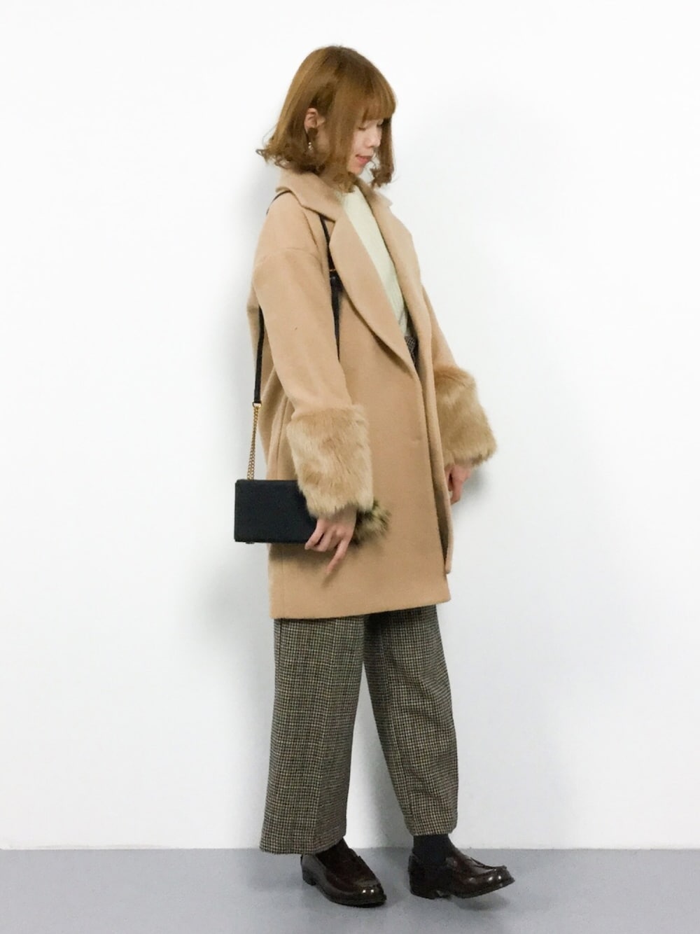 VENCEEXCHANGE（ヴァンスエクスチェンジ）の「無地袖ファーコート