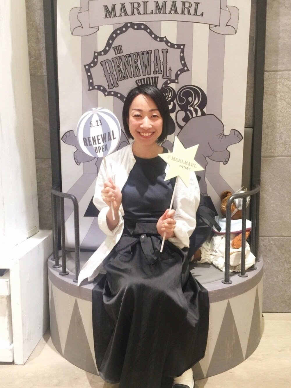 「オトナカジュアル、シンプルコーデ、カジュアルコーデ、ラフ、今日のコーデ、ロングスカート、UNIQLO、オトナ女子、白シャツ、低身長コーデ」｜「UNIQLOのアイテム（Tシャツ/カットソー、グリーン系）」を使った、SUEさん（レディース・152cm）の春コーディネートの1枚目の写真