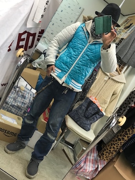 「Body Glove（ボディグローブ）のアイテム」を使った、ともキングさん（メンズ・176cm）の冬コーディネート