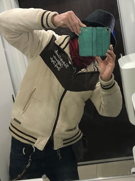 「Body Glove（ボディグローブ）のアイテム」を使った、ともキングさん（メンズ・176cm）の冬コーディネート