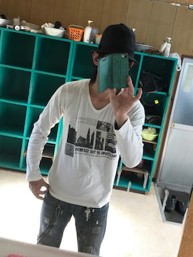 「PLUS ONE（プラスワン）のアイテム（Tシャツ/カットソー）」を使った、ともキングさん（メンズ・176cm）の春コーディネート