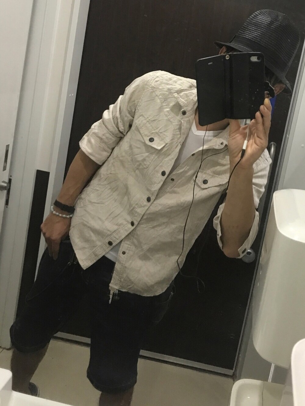 「今日のコーデ、RAGEBLUE、メルカリ、メルカリ購入品、in the attic、リメイク、ハンドメイド、うでまくり、腕まくり」｜「in the atticのアイテム（シャツ/ブラウス、ベージュ系）」を使った、ともキングさん（メンズ・176cm）の夏コーディネートの1枚目の写真