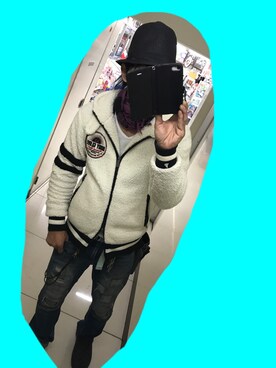 「Body Glove（ボディグローブ）のアイテム」を使った、ともキングさん（メンズ・176cm）の秋コーディネート