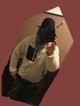「迷彩パンツ」｜「アイテム（ブルゾン）」を使った、ともキングさん（メンズ・176cm）の冬コーディネート