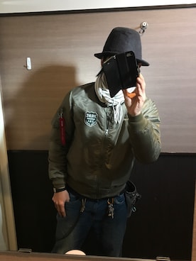 「Re:make（リメイク）のアイテム（MA-1）」を使った、ともキングさん（メンズ・176cm）の冬コーディネート