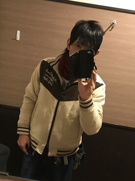 「Body Glove（ボディグローブ）のアイテム」を使った、ともキングさん（メンズ・176cm）の冬コーディネート