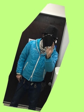 「Body Glove（ボディグローブ）のアイテム」を使った、ともキングさん（メンズ・176cm）の冬コーディネート