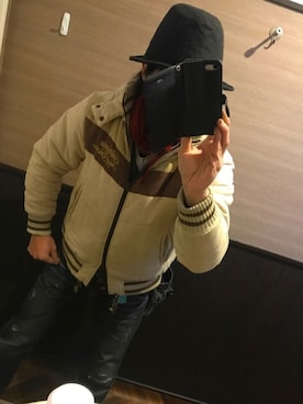 「Body Glove（ボディグローブ）のアイテム」を使った、ともキングさん（メンズ・176cm）の冬コーディネート