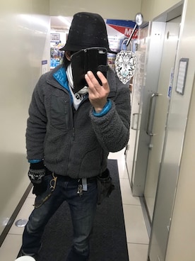 「CERONIAS（セロニアス）のアイテム」を使った、ともキングさん（メンズ・176cm）の冬コーディネート