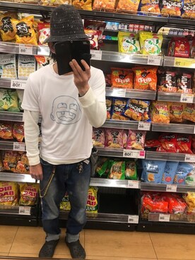 「Re:make（リメイク）のアイテム（トップス）」を使った、ともキングさん（メンズ・176cm）の春コーディネート