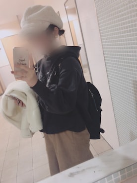 「one after another NICE CLAUP（ワンアフターアナザーナイスクラップ）のアイテム（ミリタリージャケット）」を使った、YURIAさん（レディース・160cm）の冬コーディネート