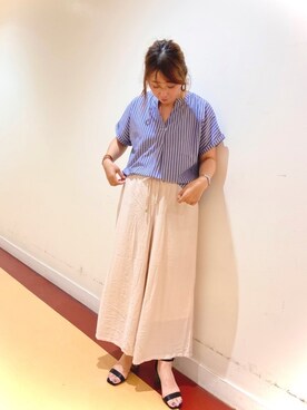 「Chez toi（シェトワ）の【上半身細見えUP】サイドボタンストライプシャツ（シャツ/ブラウス、ブルー系）」を使った、たかぽんさん（レディース・163cm）の夏コーディネート
