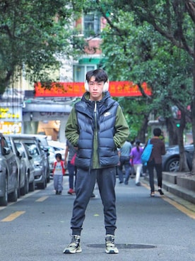 「NIKE NSW（ナイキエヌエスダブリュー）のアイテム」を使った、冼冼_babyさん（メンズ・172cm）の秋コーディネート