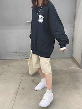「shei shei co LTD（シェイシェイシーオーエルティディ）のアイテム（スウェット）」を使った、mさん（レディース・153cm）の秋コーディネート