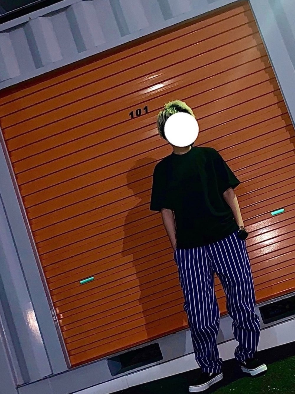 「低身長、VANS、COOKMAN、シェフパンツ」｜「COOKMANのアイテム（パンツ、パープル系）」を使った、Yさん（メンズ・155cm）の夏コーディネートの1枚目の写真