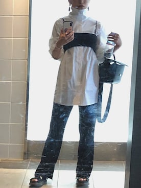 「RIM.ARK（リムアーク）のBustier set highneck shirt（シャツ/ブラウス、ホワイト系）」を使った、nozomiaokiさん（レディース・162cm）の秋コーディネート
