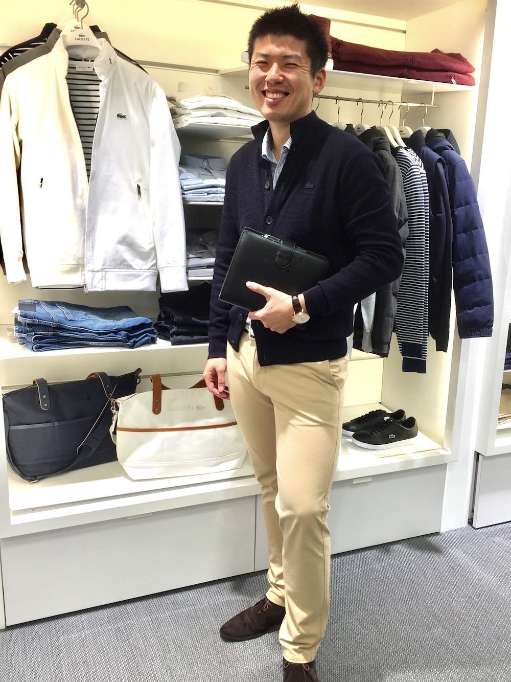 「ラコステ、ラコラー」｜「LACOSTEのアイテム（カバーオール、ブルー系）」を使った、シンバさん（メンズ・181cm）の冬コーディネートの1枚目の写真