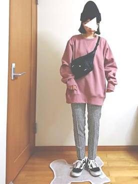 「くすみピンク」｜「アイテム（ニットキャップ/ビーニー）」を使った、ばな奈さん（レディース・157cm）の春コーディネート