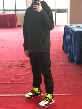 「H&M（エイチ・アンド・エム）のアイテム（パーカー、グリーン系）」を使った、hitmanbamさん（メンズ・173cm）の秋コーディネート