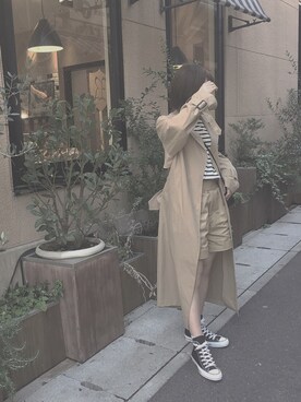 「大人シンプル」｜「アイテム（トレンチコート）」を使った、ERiさん（レディース・154cm）の春コーディネート