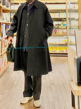 「アイテム（ステンカラーコート、ブルー系）」を使った、isohさん（メンズ・174cm）の冬コーディネート
