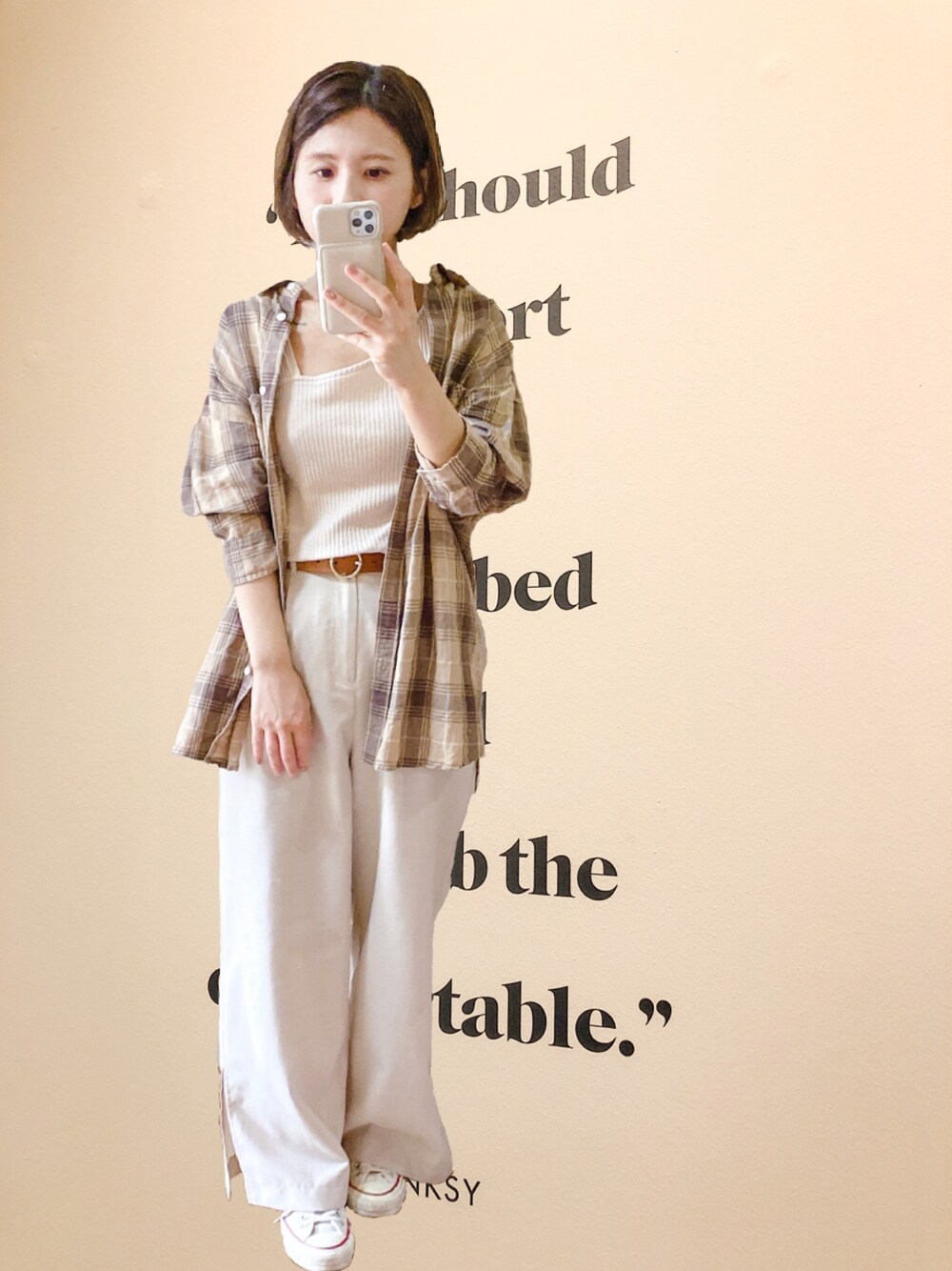 「シャツ好き集まれ、オトナカジュアル、ラクチンコーデ、ベージュコーデ、シャツスタイル、チェック、いいね、save、フォローお願いします🤑、おしゃれさんと繋がりたい」｜「GUのアイテム（タンクトップ、ベージュ系）」を使った、ゆうきさん（レディース・154cm）の夏コーディネートの1枚目の写真